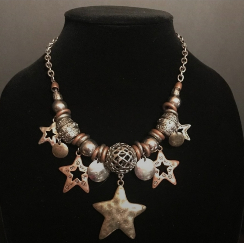 Gorgeous necklace